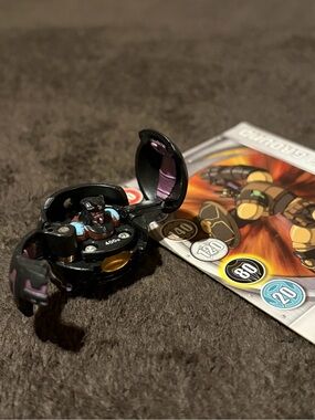 Bakugan Darkus Gorem 400G